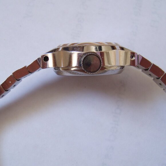 VINTAGE LADY WIND UP SEIKO,RUN GREAT - Picture 4 of 6